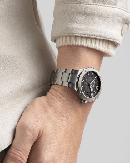名士表（Baume & Mercier）Riviera 10715 男士腕表 Close-Up