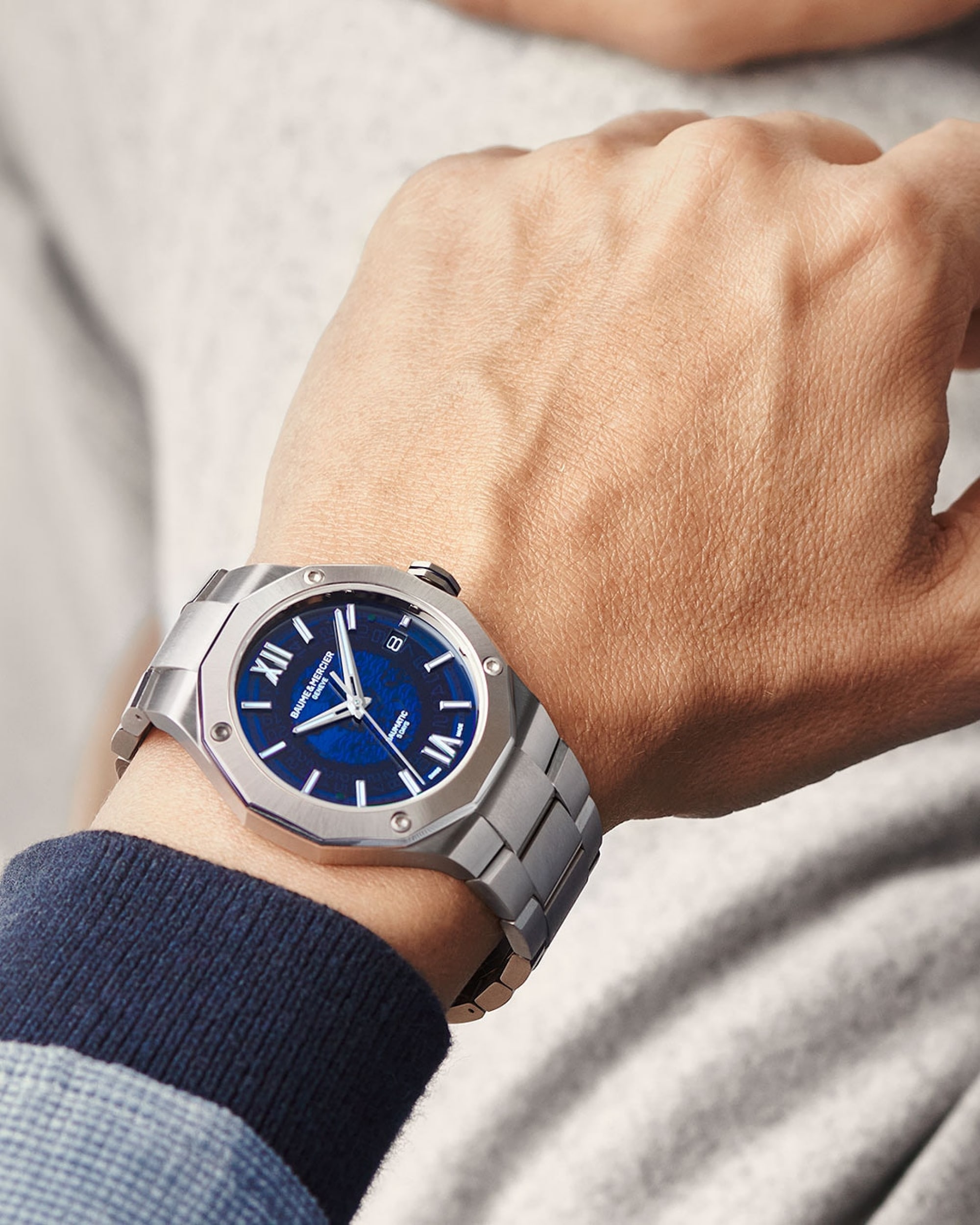 名士表（Baume & Mercier）Riviera 10616 男士腕表 Close-Up