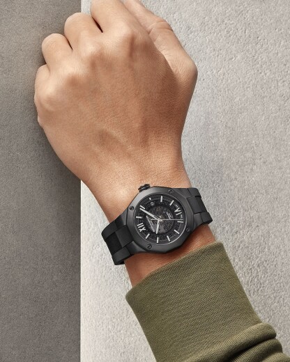 名士表（Baume & Mercier）Riviera 10617 男士腕表 Close-Up