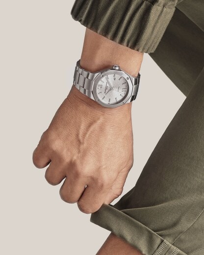 名士表（Baume & Mercier）Riviera 10622 男士腕表 Close-Up