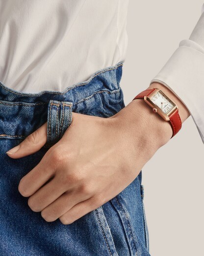 名士表（Baume & Mercier）Hampton 10628 女士腕表 Close-Up