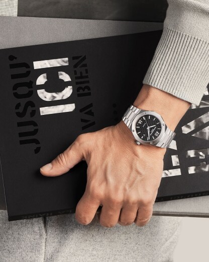 名士表（Baume & Mercier）Riviera 10621 男士腕表 Close-Up