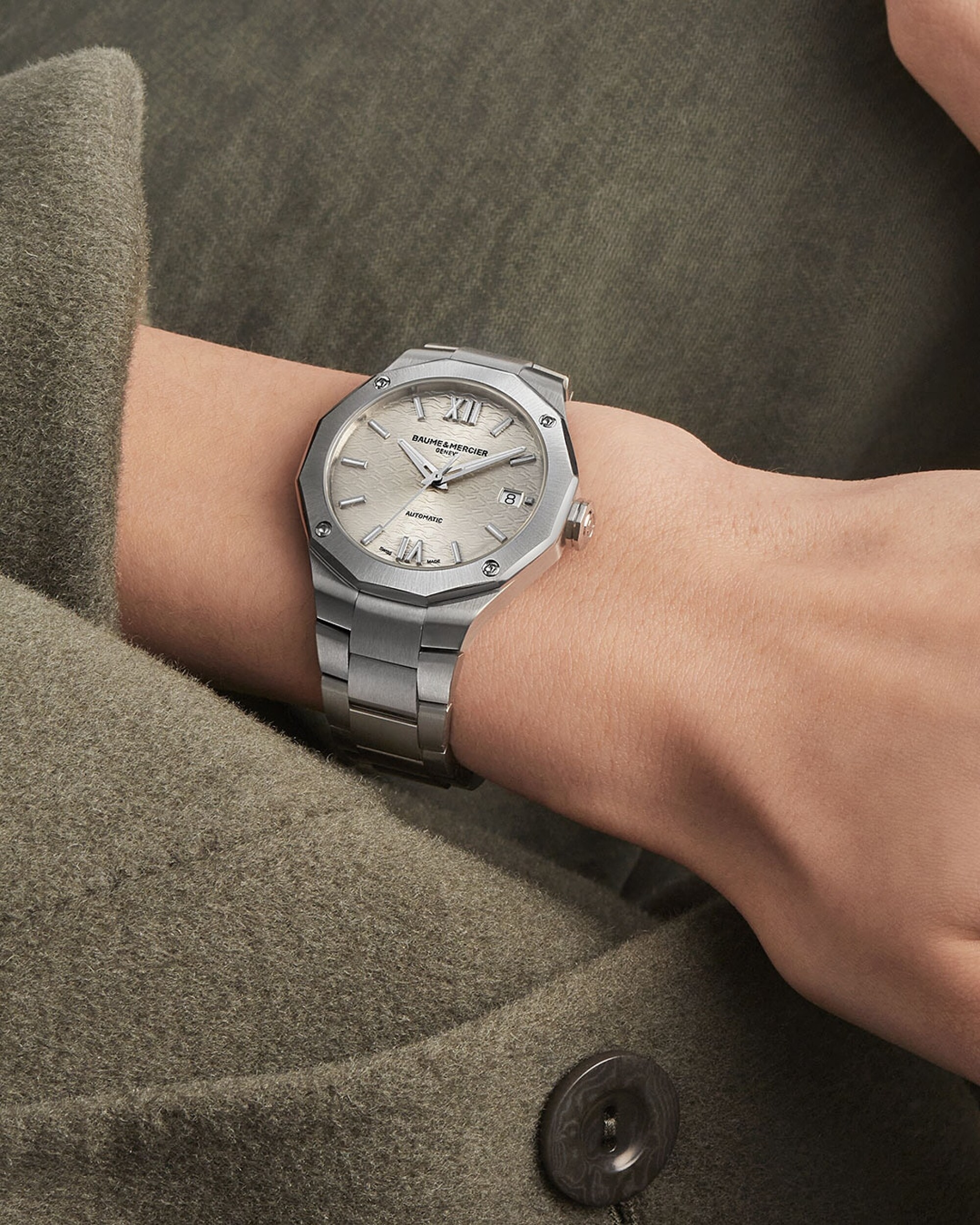 名士表(Baume & Mercier)Riviera 10615 女士腕表 Close-Up