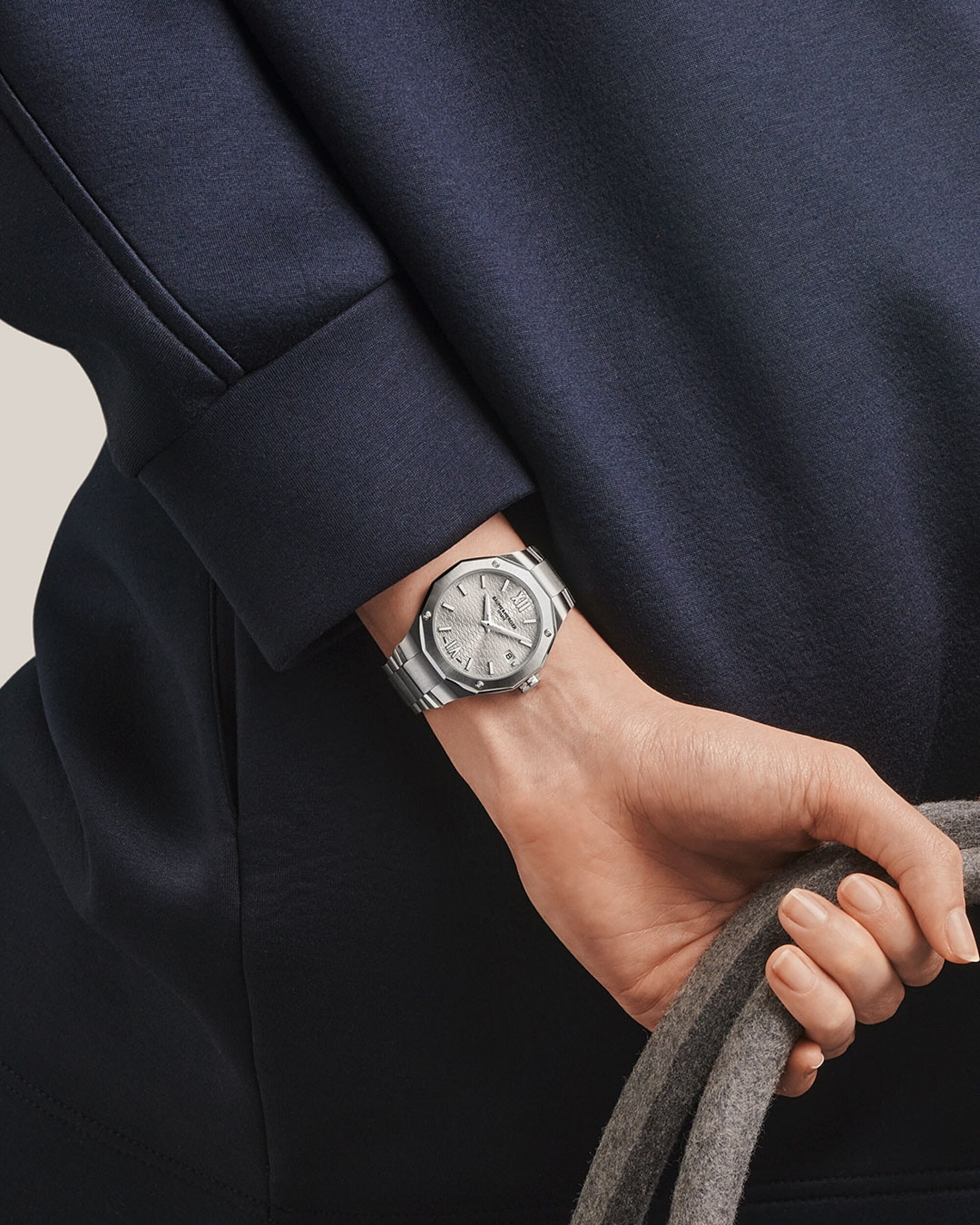 名士表(Baume & Mercier)Riviera 10615 女士腕表 Close-Up
