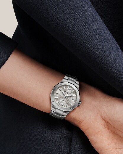 名士表（Baume & Mercier）Riviera 10615 女士腕表 Close-Up