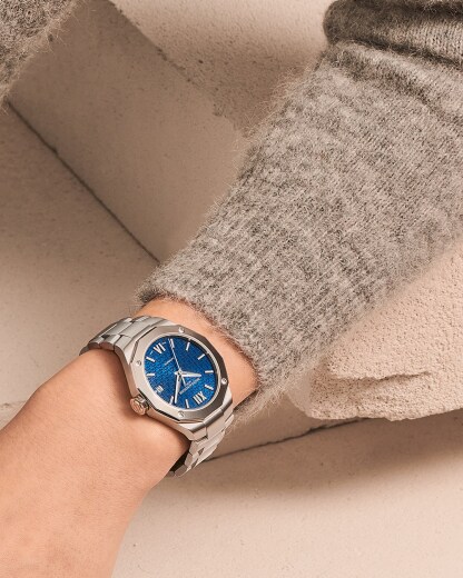 名士表（Baume & Mercier）Riviera 10679 女士腕表 Close-Up