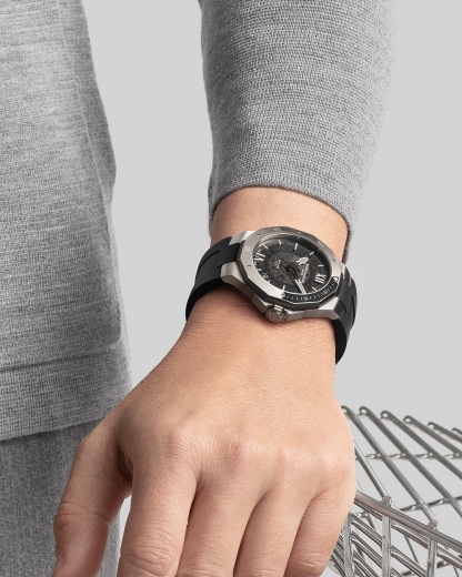 名士表（Baume & Mercier）Riviera 10717 男士腕表 Close-Up